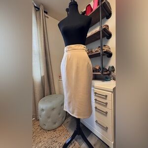 Elegant Cream Pencil Skirt
